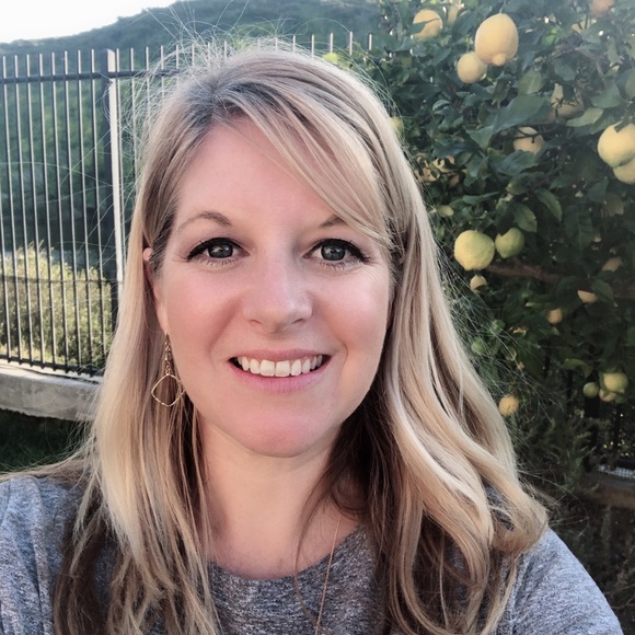 Meet your Posher, Carrie - Picture 1 of 1